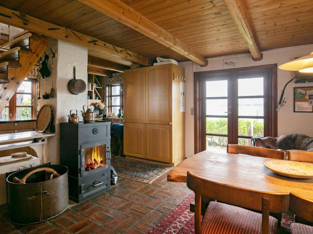 4 Person Holiday Home In Mesinge Eksteriør billede